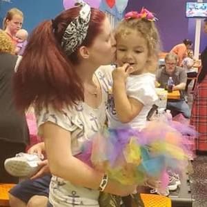 Meet your Posher, Sabrina